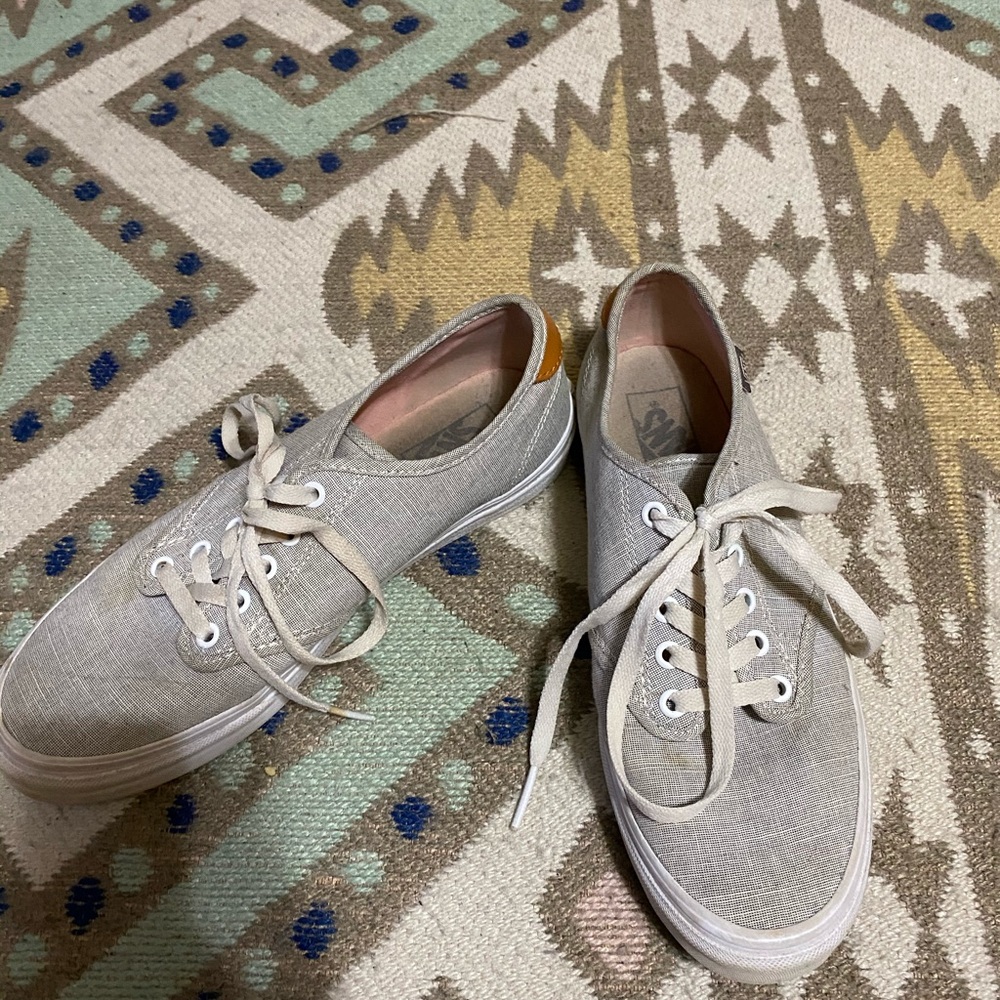 Vans - Picture 4 of 4